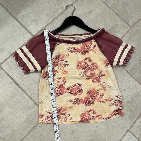 We The Free Free People Floral Raglan Tee XS - Picture 9 of 10